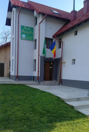 Perla Argesului, Ciubar, Piscina, Lift, Foisor, Gratar, Cabana, Vila, Cazare, Hotel, Pensiuni Transfăgarasan Curtea de Arges